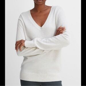 Vince Cashmere Weekend V-Neck Sweater - Size L